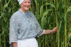 Garden Macaulay Woman Corn (v) #2029