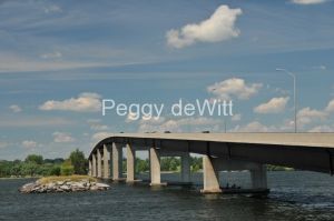 Belleville-Bridge-Clouds-2857.JPG