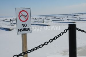 Belleville-No-Fishing-Winter-2795.JPG