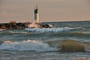 Lighthouse-Wellington-Waves-3929.jpg