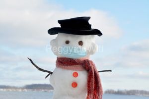 Snowman-Covid-Red-Scarf-Closeup-3977.jpg
