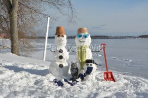 Snowmen Couple Shovel #3497