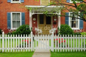 House Picket Fence Picton #2560