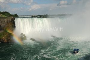 Niagara-Falls-Rainbow-Maid-of-the-Mist-2230.JPG