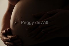Women-Pregnant-2449