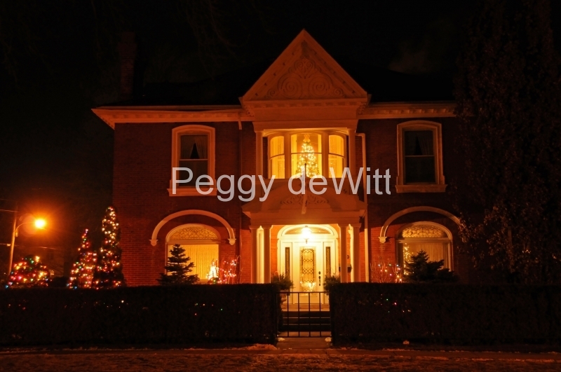 Belleville House Christmas Big #2789