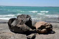 Pt-Petre-Rocks-Two-Waves-3319