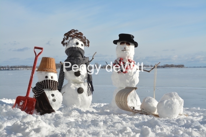 Snowmen Family Sled Shovel #3511