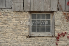 Barn-Window-Fall-3084