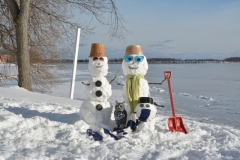 Snowmen Couple Shovel #3497