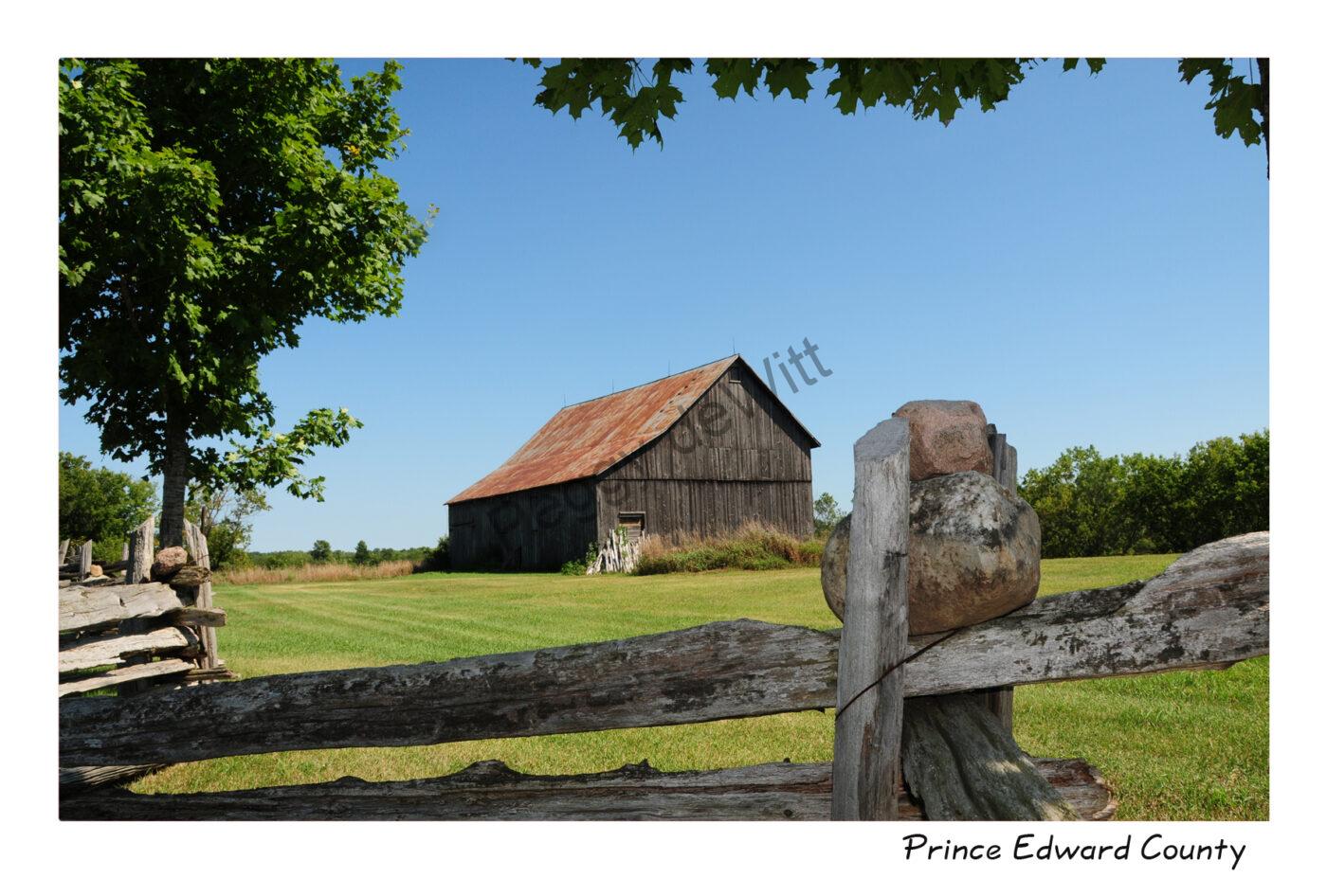 Barn Hillier Rock #2453